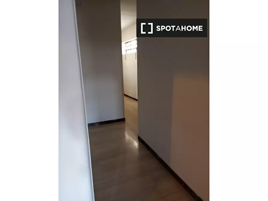 Immagine 17 di Camera condivisa in affitto  in Piazza S. Francesco a Bologna