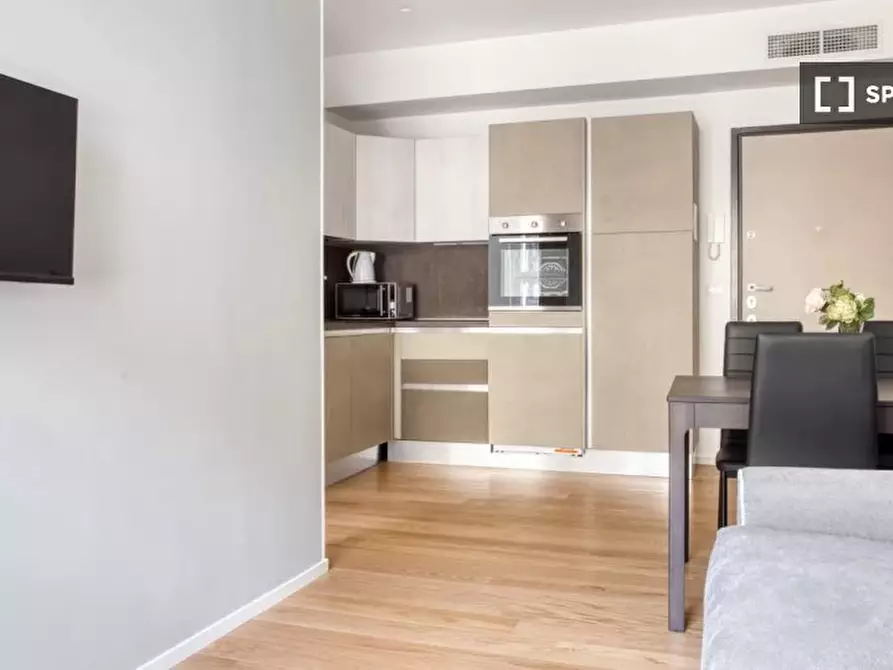 Immagine 15 di Appartamento in affitto  in Via Vitruvio a Milano