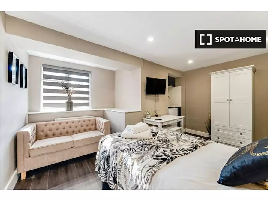 Immagine 4 di Ufficio in affitto  in Flat 25 High Rd a Tottenham