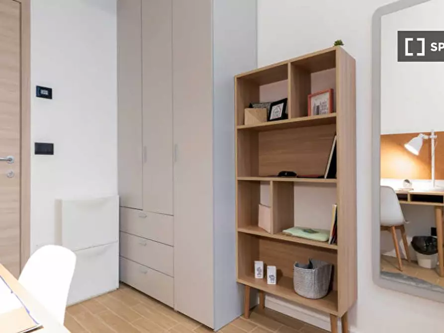 Immagine 5 di Camera condivisa in affitto  in Via Padova a Torino