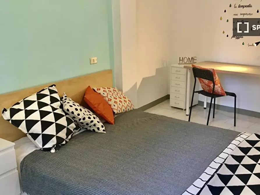 Immagine 4 di Camera condivisa in affitto  in Via del Ponte Rosso a Firenze