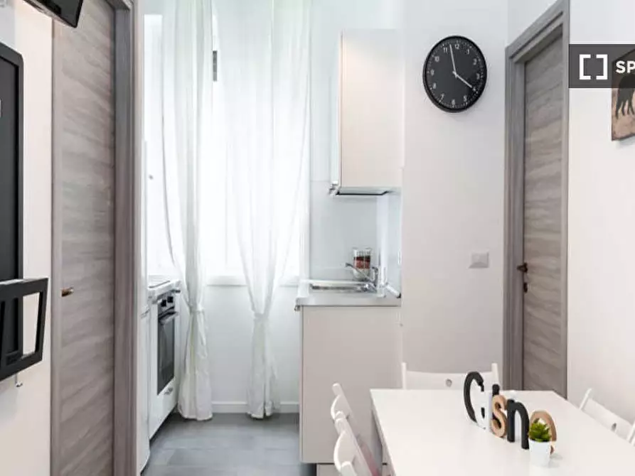 Immagine 6 di Camera condivisa in affitto  in Via Macedonio Melloni a Milano