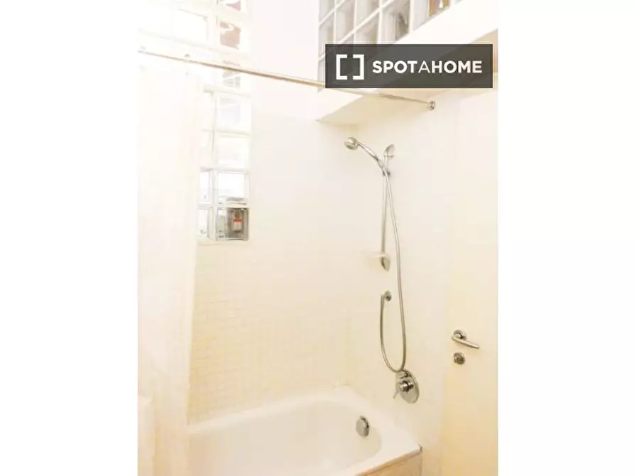 Immagine 13 di Appartamento in affitto  in P.za XXV Aprile a Milano