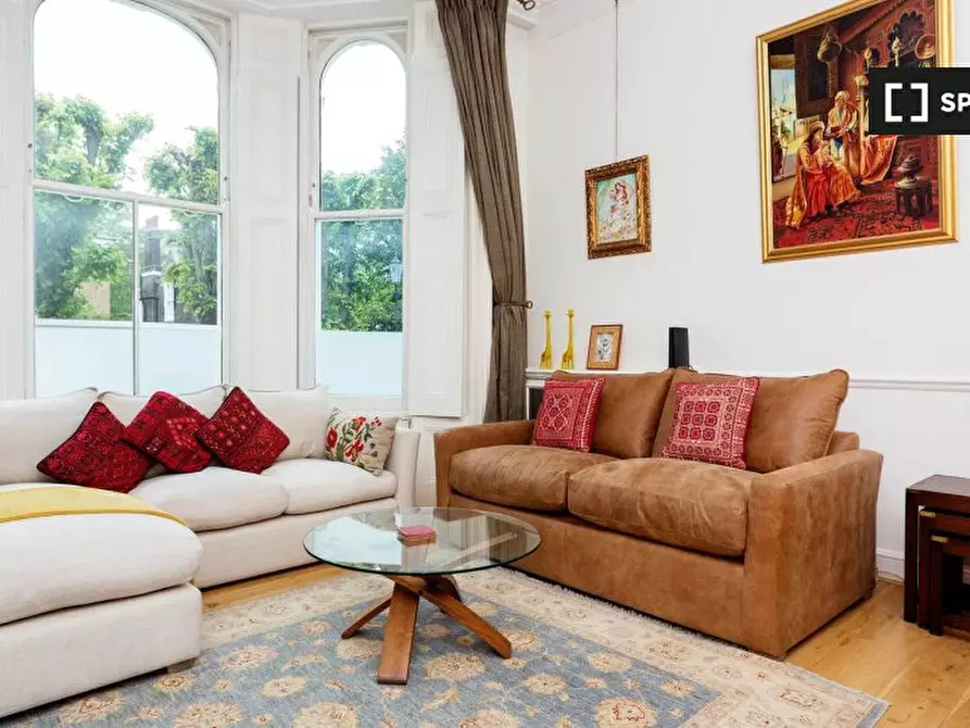 Immagine 1 di Appartamento in affitto  in Flat Campden Hill Gardens a Kensington