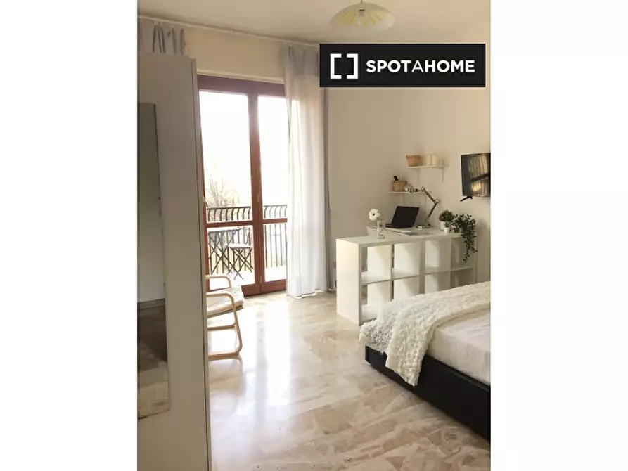 Immagine 7 di Camera condivisa in affitto  in Via Carlo Valvassori Peroni a Milano