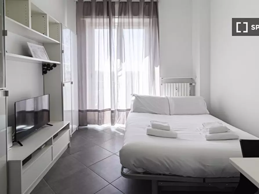 Immagine 6 di Appartamento in affitto  in Via Voghera a Milano