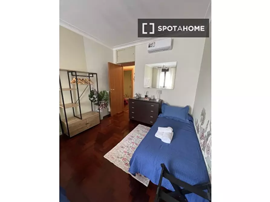 Immagine 16 di Appartamento in affitto  in Viale Furio Camillo a Roma