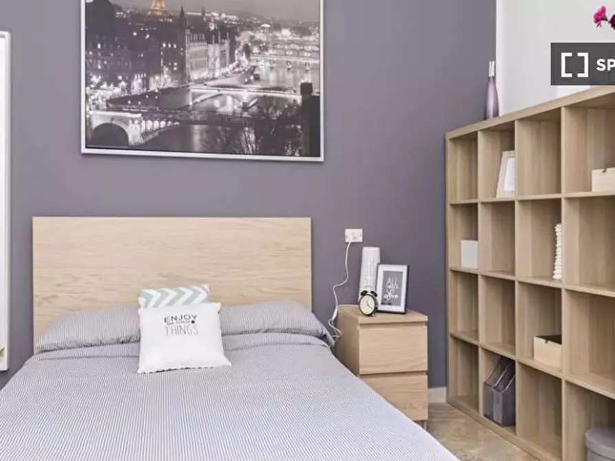 Immagine 1 di Camera condivisa in affitto  in Via Don Carlo Gnocchi a Milano