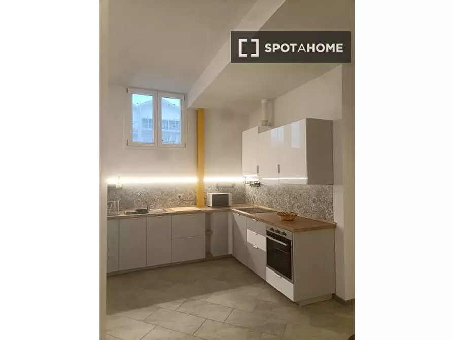 Immagine 9 di Camera condivisa in affitto  in Via Castellammare a Milano