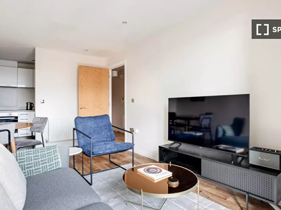 Immagine 2 di Appartamento in affitto  in Battersea Park Rd a Lambeth