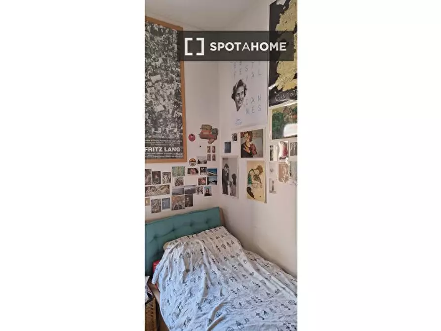 Immagine 4 di Camera condivisa in affitto  in Via Pietro de Cristofaro a Roma