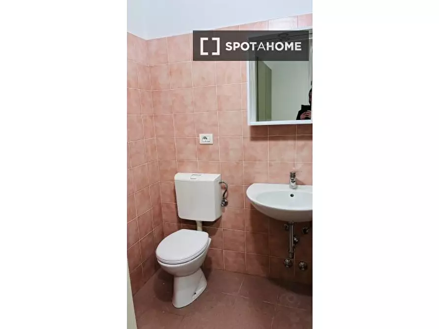 Immagine 18 di Camera condivisa in affitto  in Via Nicola Palmieri a Milano