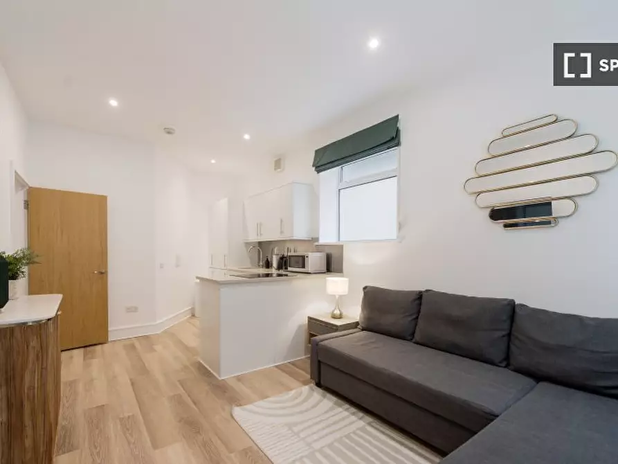 Immagine 4 di Appartamento in affitto  in Nevern Pl a Kensington