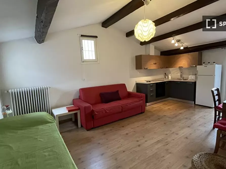 Immagine 1 di Camera condivisa in affitto  in Via Guglielmo Marconi, 50131 Firenze FI, Italy a Firenze