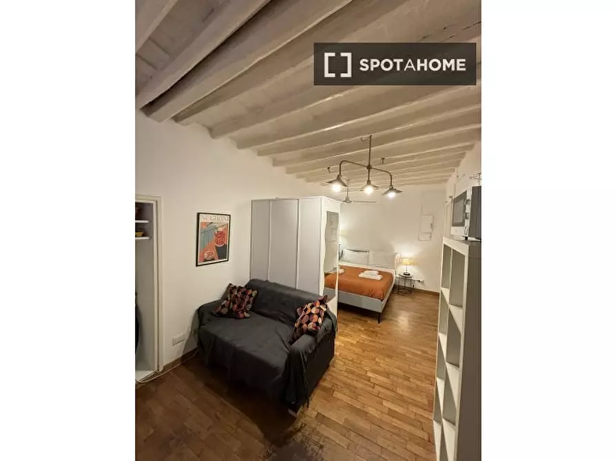 Immagine 7 di Ufficio in affitto  in Via di Monserrato a Roma