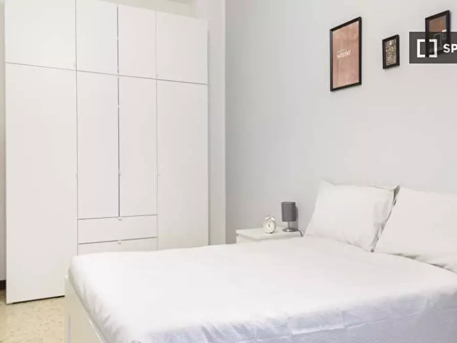 Immagine 2 di Camera condivisa in affitto  in Via Melchiorre Delfico a Milano