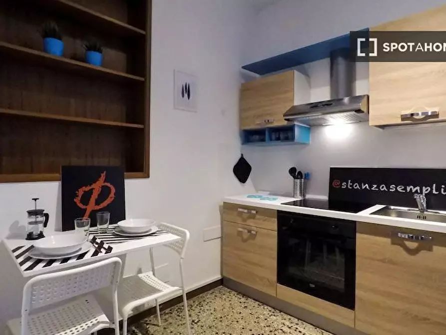 Immagine 9 di Camera condivisa in affitto  in Mantova a Brescia