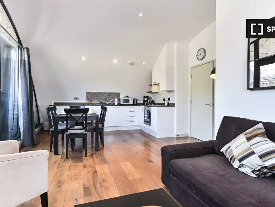 Immagine 3 di Appartamento in affitto  in Kentish Town Rd a Camden Town