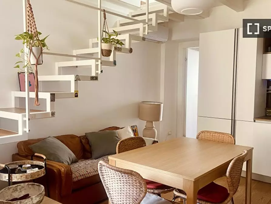 Immagine 1 di Appartamento in affitto  in Via Ascanio Sforza a Milano