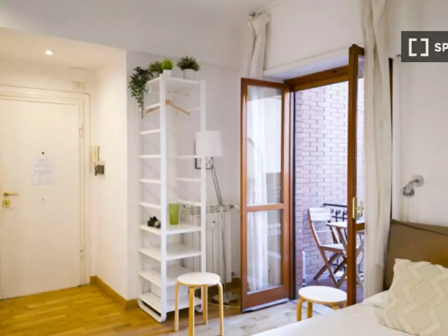 Immagine 3 di Ufficio in affitto  in Via del Lago Terrione a Roma