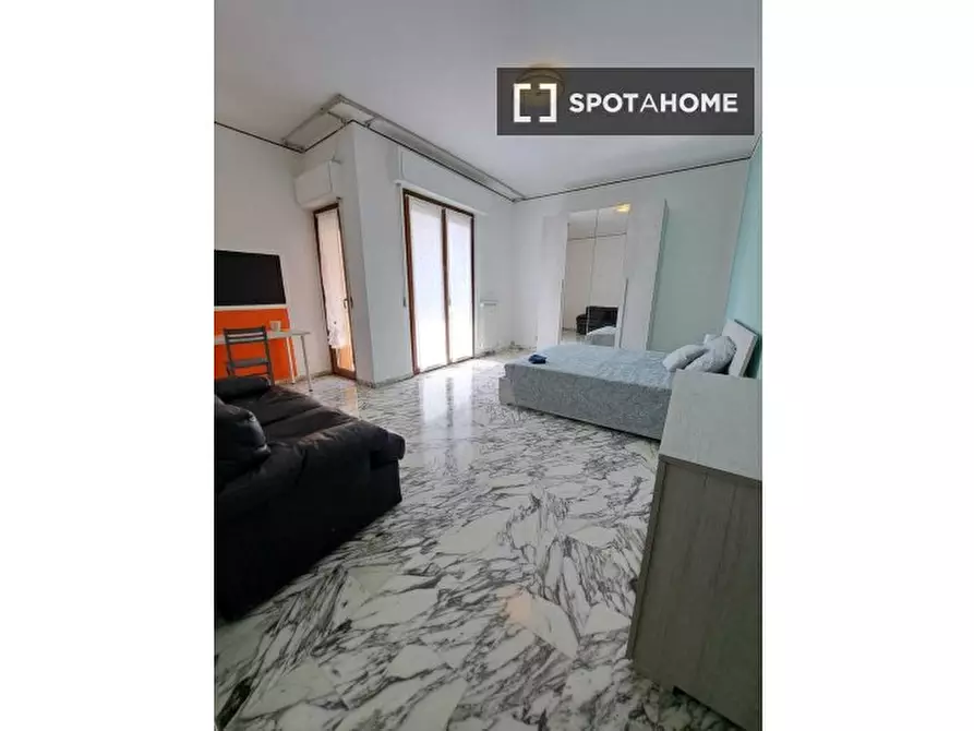 Immagine 14 di Camera condivisa in affitto  in VIA MINORETTI a Genova