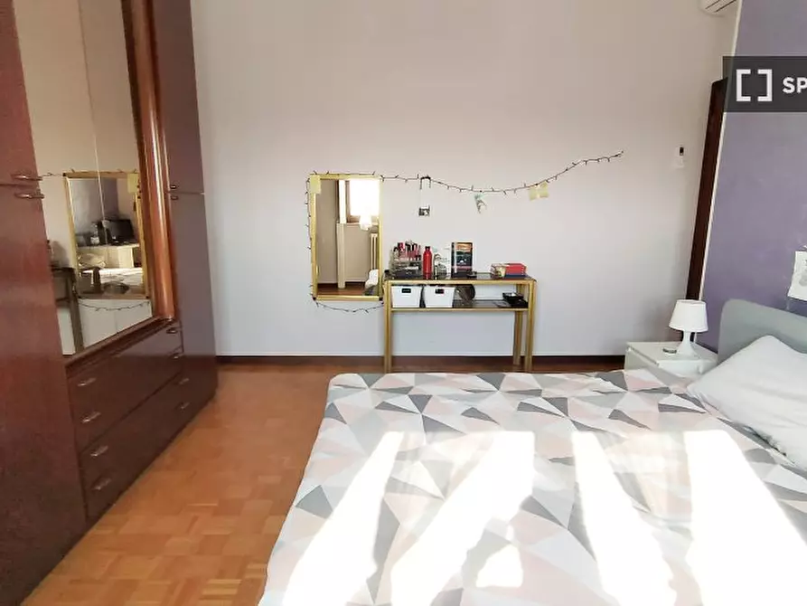 Immagine 5 di Camera condivisa in affitto  in Via Marco Polo a Corsico