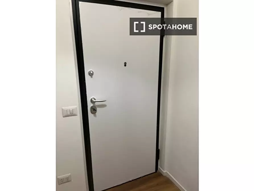 Immagine 5 di Camera condivisa in affitto  in Via Francesco Cilea a Milano