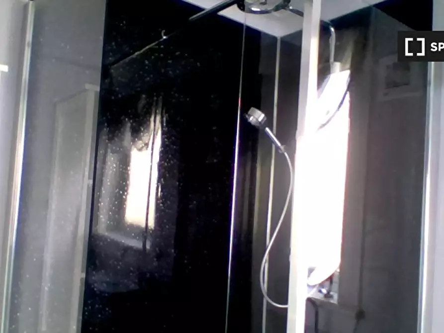 Immagine 10 di Camera condivisa in affitto  in burdiehouse avenue a Moredun