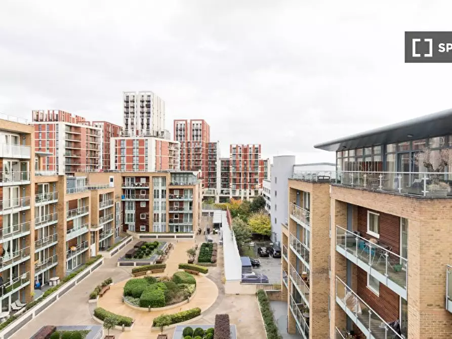 Immagine 5 di Appartamento in affitto  in Battersea Park Rd a Lambeth