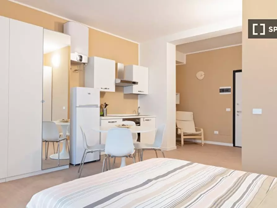 Immagine 5 di Ufficio in affitto  in Via Luciano Manara a Milano