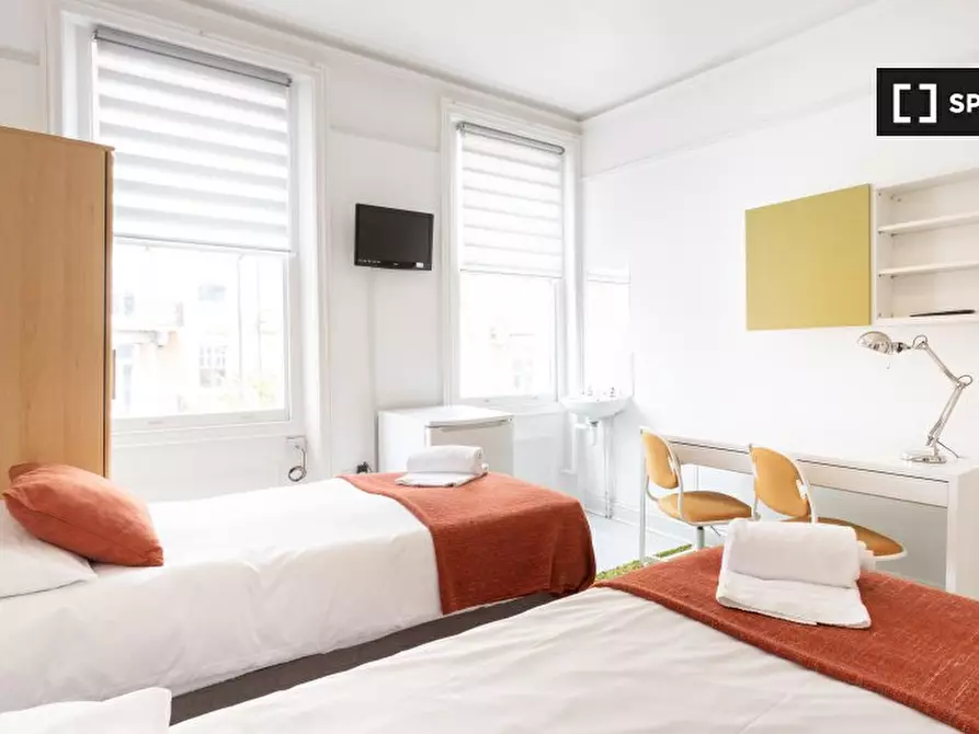 Immagine 15 di Camera condivisa in affitto  in nd Floor Apartment a Kensington