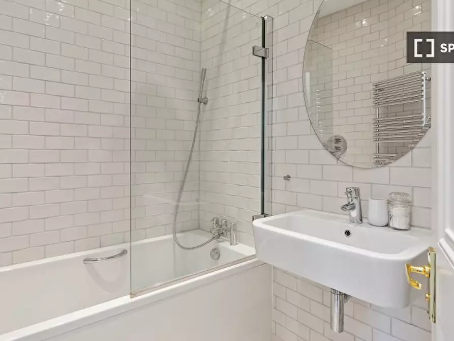 Immagine 5 di Appartamento in affitto  in Gayville Rd SW a Wandsworth