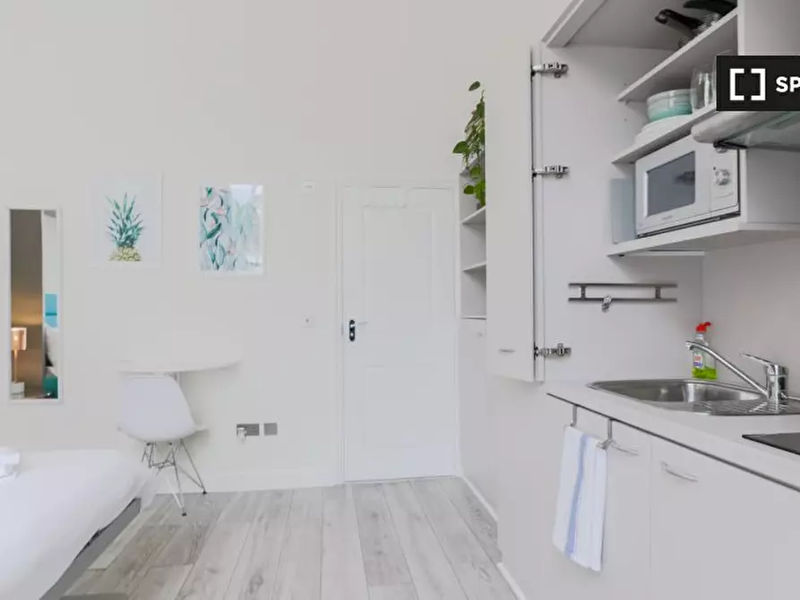 Immagine 11 di Ufficio in affitto  in Nevern Rd a Kensington