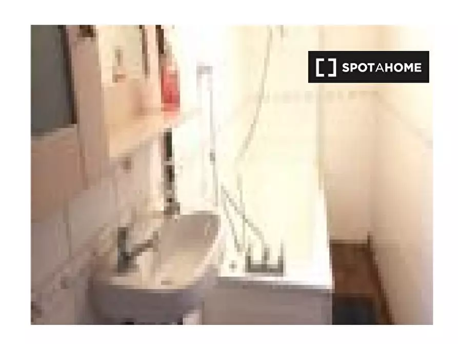 Immagine 4 di Appartamento in affitto  in Elizabethan Way a 