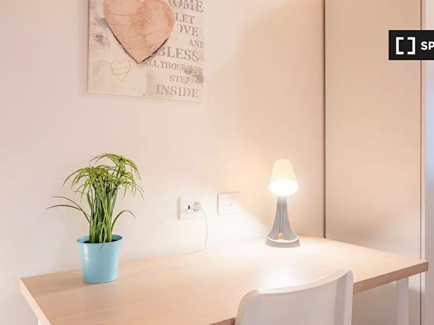 Immagine 7 di Camera condivisa in affitto  in Viale Monza a Milano