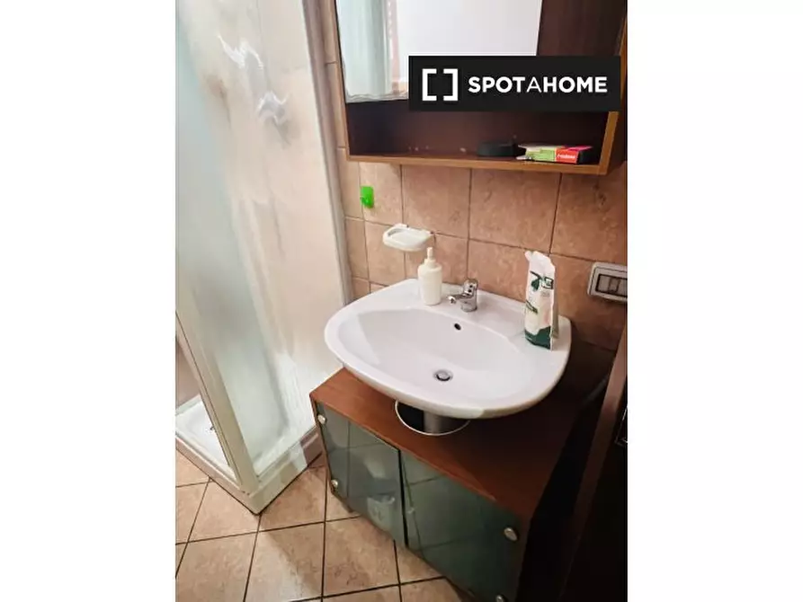 Immagine 12 di Camera condivisa in affitto  in Via Aurelia a Roma