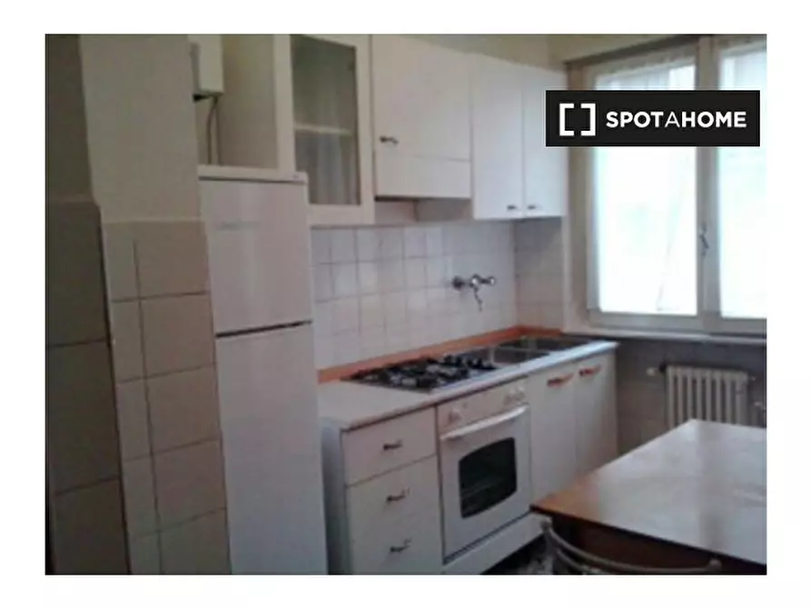 Immagine 3 di Camera condivisa in affitto  in Via Fratelli Perini a Trento