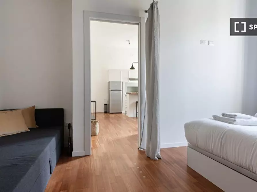 Immagine 5 di Appartamento in affitto  in Viale Umbria a Milano