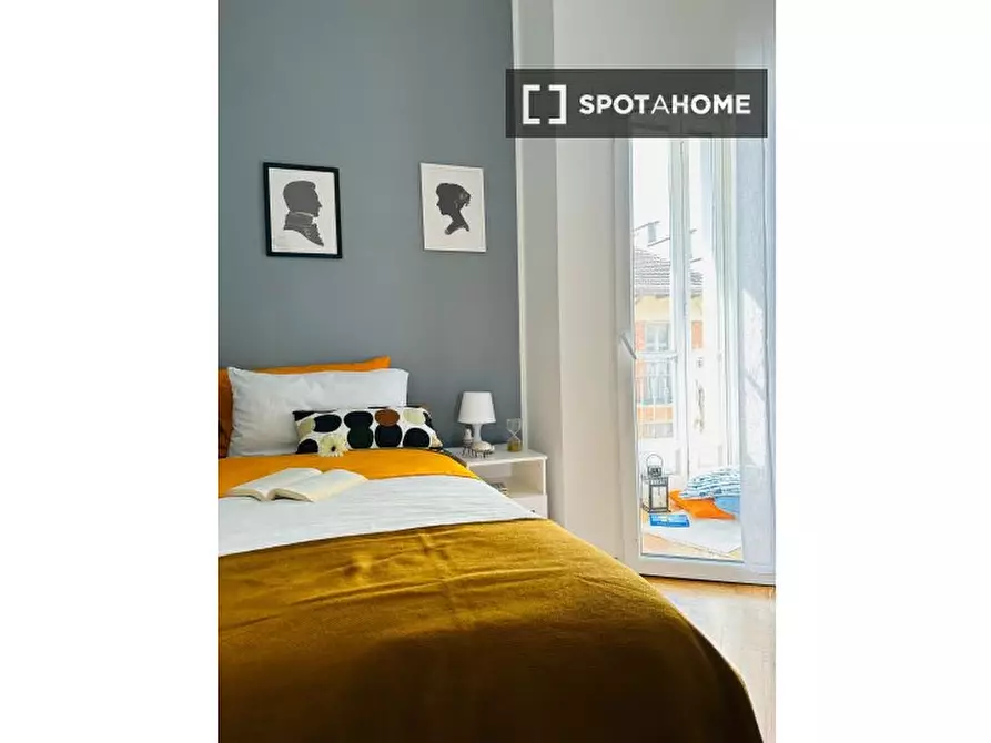 Immagine 2 di Camera condivisa in affitto  in Via Stefano Clemente n. a Torino