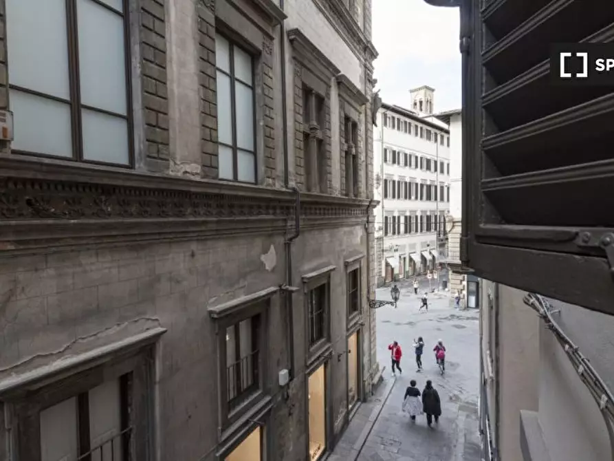 Immagine 17 di Appartamento in affitto  in Via Porta Rossa a Firenze
