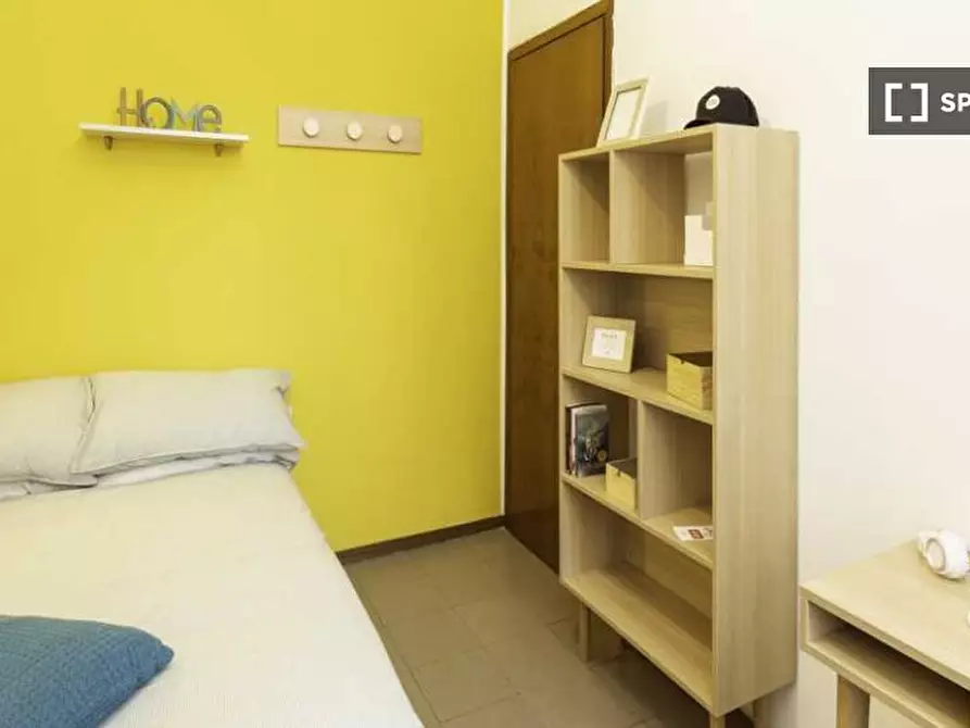 Immagine 1 di Camera condivisa in affitto  in Via Giuseppe Meda a Milano