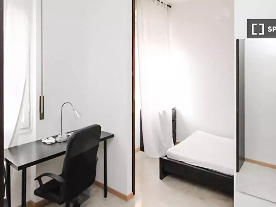 Immagine 2 di Camera condivisa in affitto  in Via Bartolomeo D'Alviano a Milano