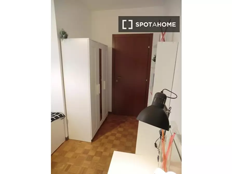 Immagine 3 di Camera condivisa in affitto  in via Francesco Beltrame a Padova