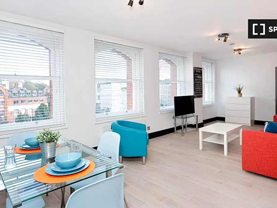 Immagine 1 di Appartamento in affitto  in Flat Heinze Building a Islington