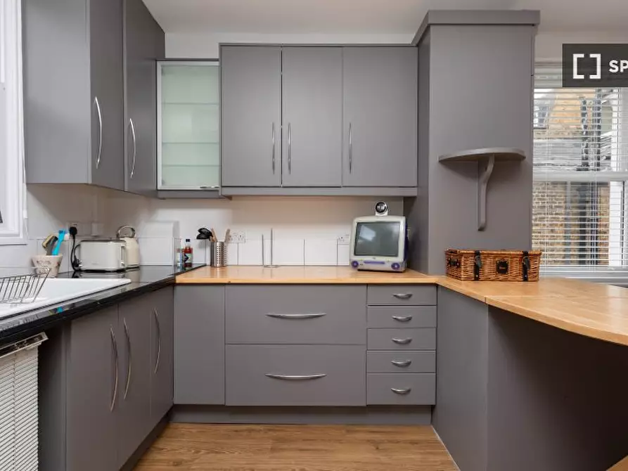 Immagine 11 di Appartamento in affitto  in Harbord St a Hammersmith
