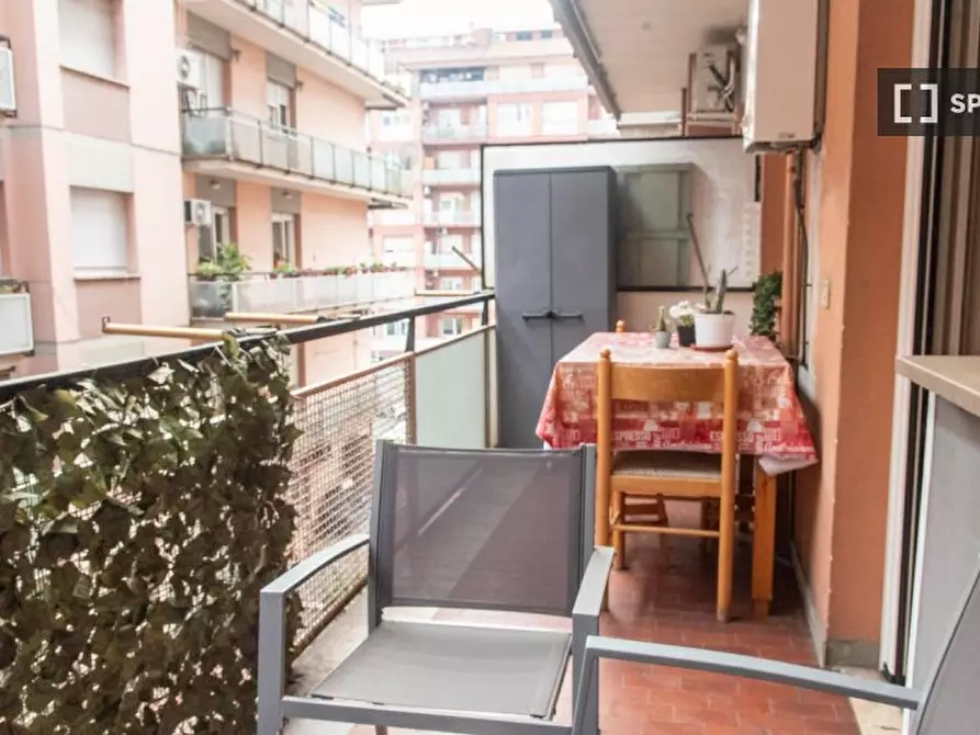 Immagine 7 di Camera condivisa in affitto  in Via Tuscolana a Roma