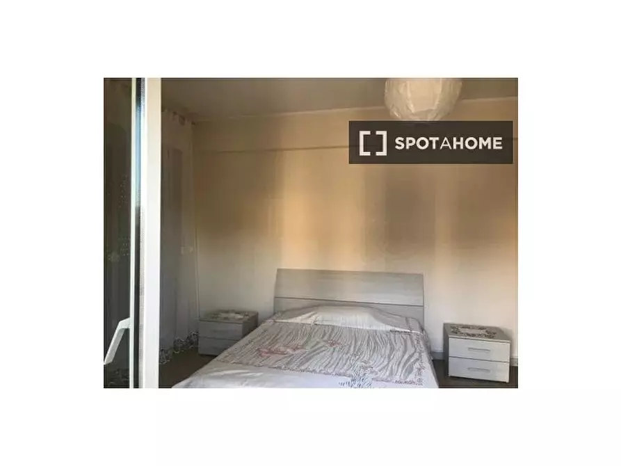 Immagine 6 di Camera condivisa in affitto  in Via Francesco Grimaldi a Roma
