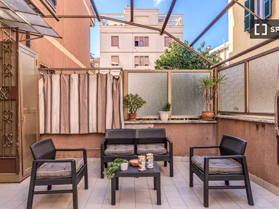 Immagine 10 di Appartamento in affitto  in Via dei Lauri a Roma