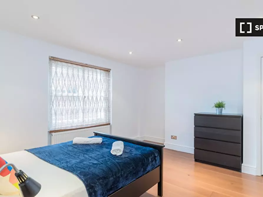 Immagine 10 di Appartamento in affitto  in Mornington St a Camden Town