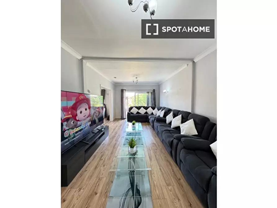 Immagine 5 di Appartamento in affitto  in Townsend Rd a Staines